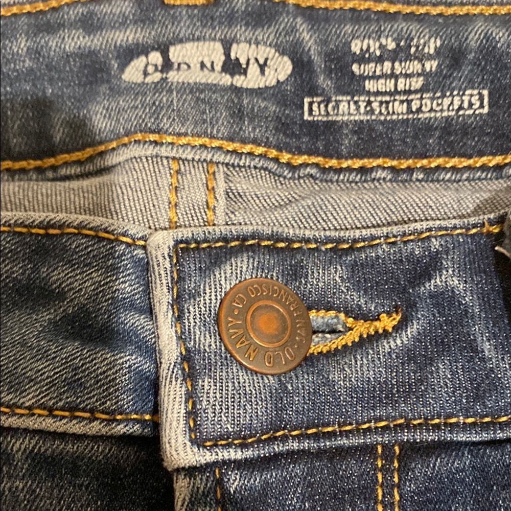 Old Navy Slim Blue Jeans Timeless Design